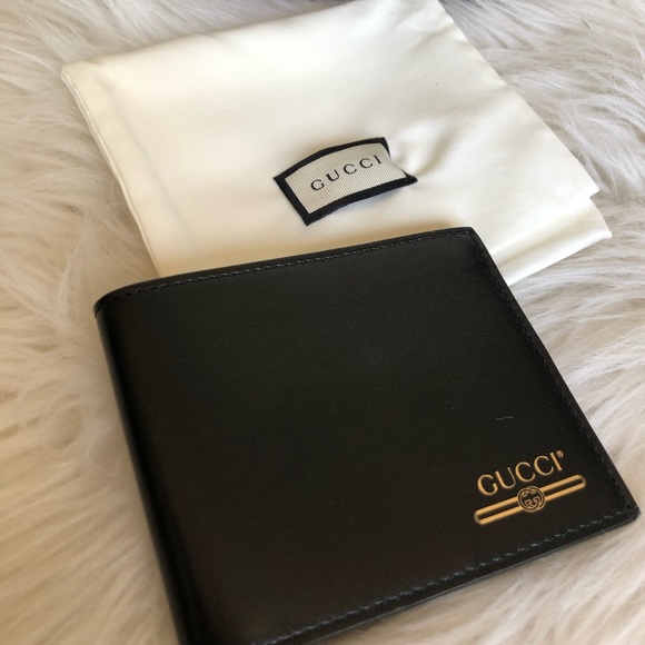 GUCCI Black Men’ Logo Detail Wallet - Picture 2 of 5